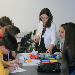 Élményműhely a karon