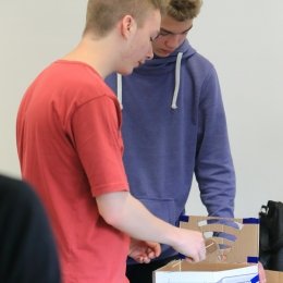 Élményműhely a karon