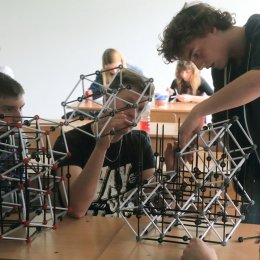 Élményműhely a karon