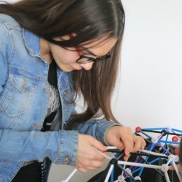 Élményműhely a karon