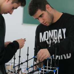 Élményműhely a karon