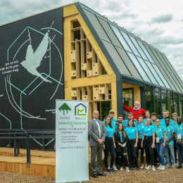 Emberközpontú belsőépítészet díjat nyert a PTE MIK csapata a Solar Decathlonon